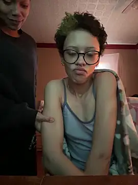 Snapshot of Tamiii420 chatting on January 12, 1:51 pm Tamiii420 online show from January 12, 1:51 pm