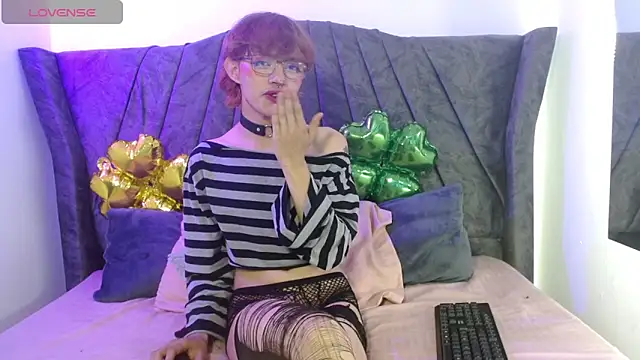 Angel adrien online show from March 18, 1:02 pm