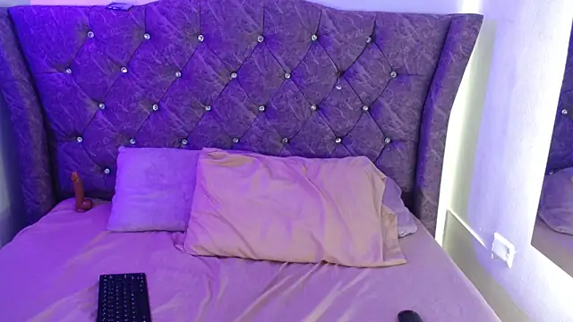 Angel adrien online show from April 1, 12:50 pm