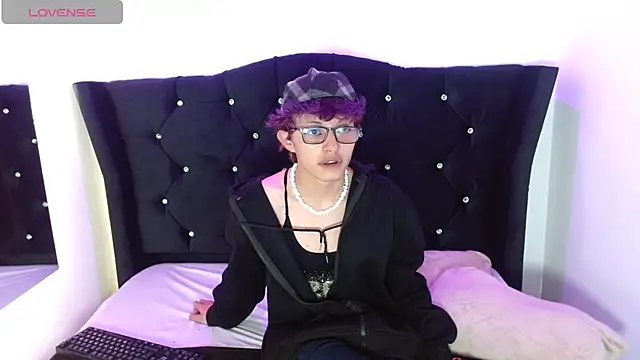 Angel adrien online show from January 14, 12:31 pm