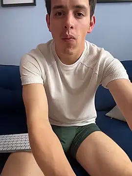 Enzho liam online show from February 12, 5:02 pm