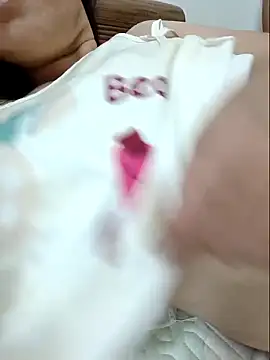 linhha23 online show from April 13, 2:21 pm