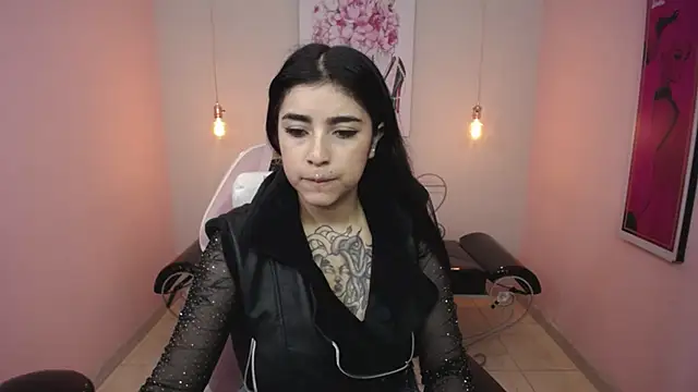 Snapshot of Adri_gomez_x chatting on May 4, 1:58 pm Adri gomez x online show from May 4, 1:58 pm