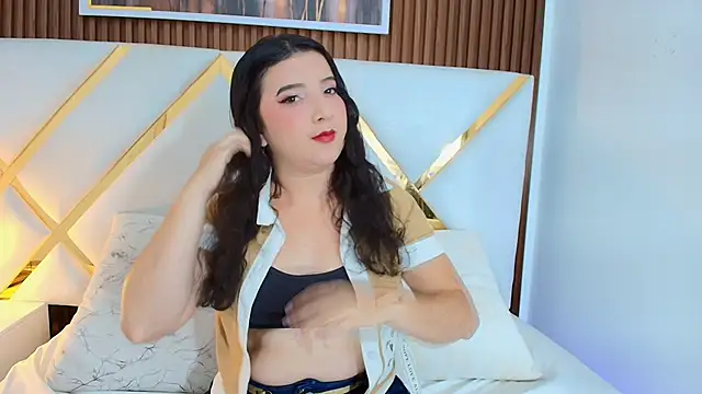 Zoe Cuttee online show from January 7, 11:37 am