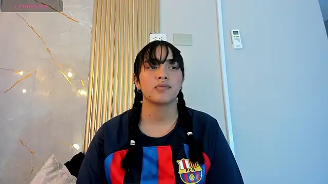 AlanaBlair  online show from January 10, 7:42 pm