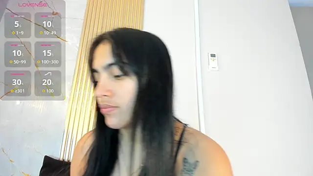 AlanaBlair  online show from February 8, 12:25 pm