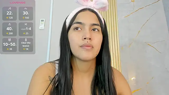 AlanaBlair  online show from February 26, 7:47 pm