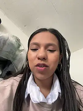 DulceRouss  online show from March 8, 4:32 pm