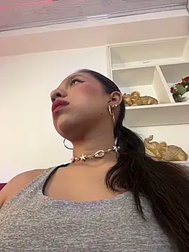 DulceRouss  online show from March 12, 11:58 am