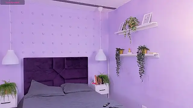 Yasminbrattz online show from March 12, 11:36 am