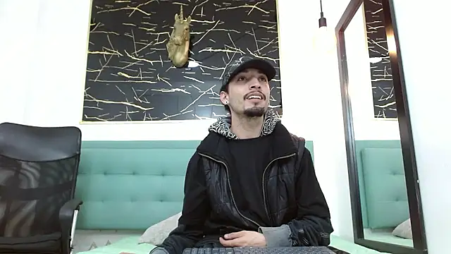 Juan-Jose69 online show from January 13, 3:10 am