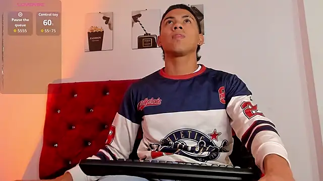 Liamsubtle01 online show from January 15, 5:05 pm