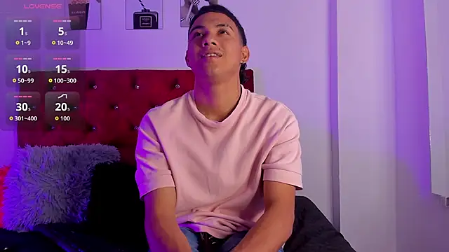 Liamsubtle01 online show from January 17, 5:16 pm