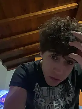 Snapshot of solo_deviz chatting on January 9, 10:49 pm solo deviz online show from January 9, 10:49 pm