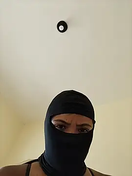 Indiafogosa23 online show from March 10, 4:00 pm