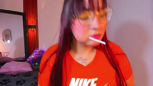 ChloeJewel21 online show from January 10, 4:19 am