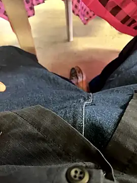 Nutsohard online show from January 8, 6:36 pm