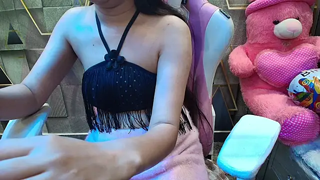 NymphoIsLive online show from April 16, 9:39 pm