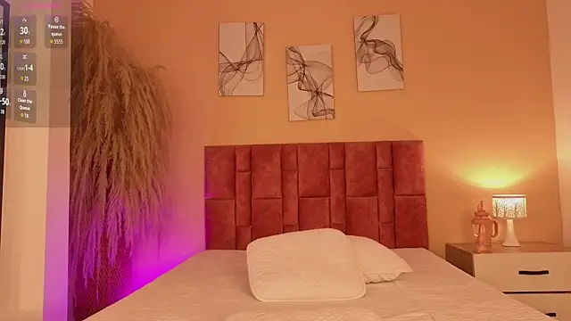 emmy danielss online show from May 30, 11:38 am