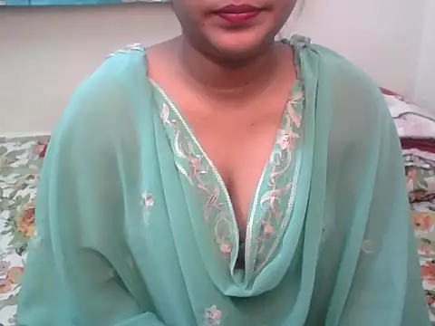 Snapshot of Sima_Roy95 chatting on February 18, 4:36 pm Sima Roy95 online show from February 18, 4:36 pm
