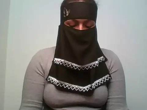 Snapshot of Sima_Roy95 chatting on January 9, 4:03 pm Sima Roy95 online show from January 9, 4:03 pm