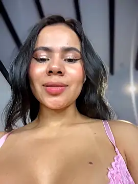 KittiKateXXX online show from February 7, 9:45 pm