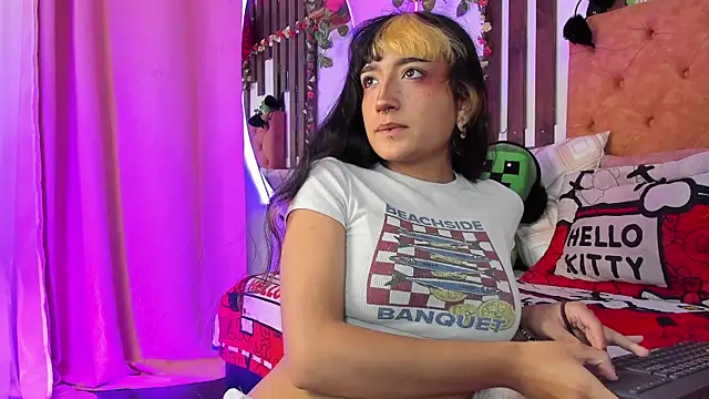 MeowMota  online show from April 17, 6:33 pm