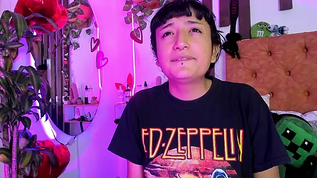 MeowMota  online show from March 10, 6:12 pm