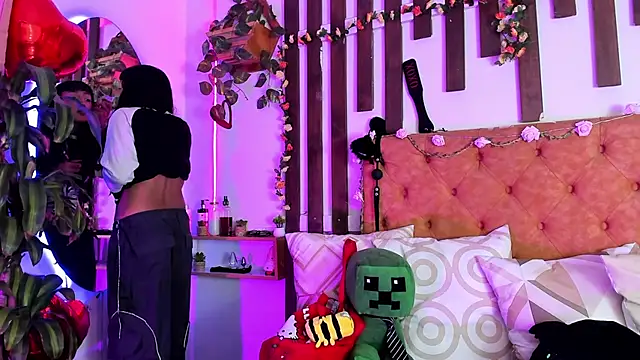 MeowMota  online show from February 20, 6:21 pm