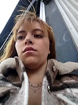 ISABELLA-01  online show from April 20, 8:21 pm