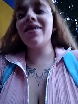 ISABELLA-01  online show from April 21, 11:00 pm