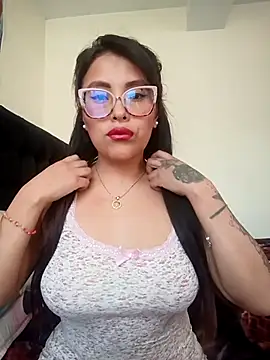 NaYa 90 online show from January 6, 8:02 pm