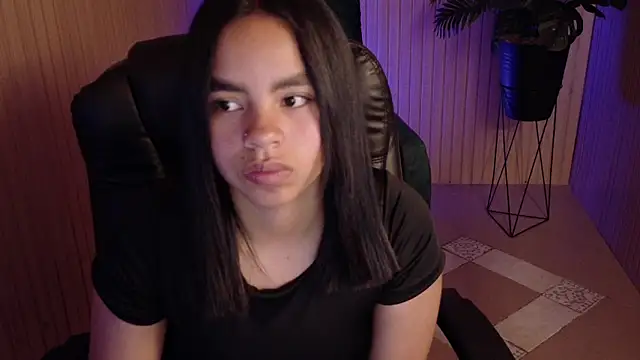 SofiaMante  online show from March 18, 7:59 pm