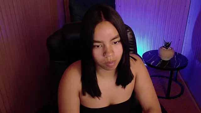 SofiaMante  online show from March 9, 8:56 pm