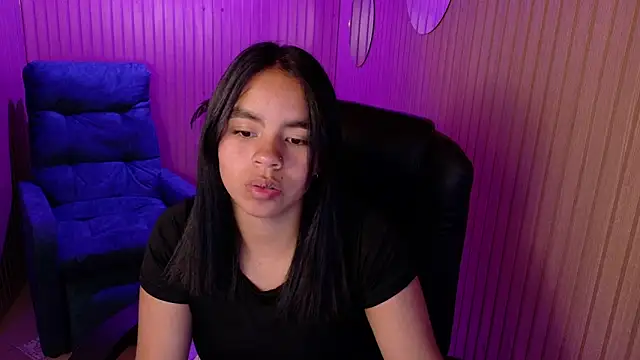 SofiaMante  online show from April 24, 12:12 am