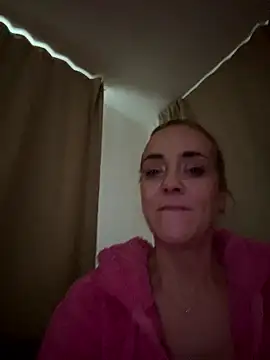 missconly online show from January 8, 12:22 pm