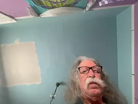 LickYourYoni online show from February 28, 3:33 pm