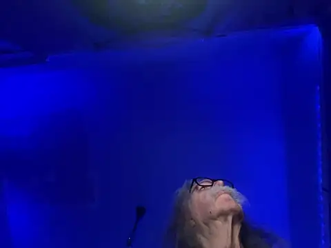 LickYourYoni online show from March 7, 2:00 pm