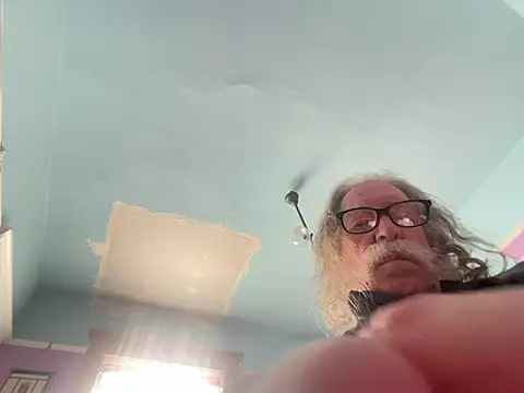 LickYourYoni online show from February 19, 8:39 pm