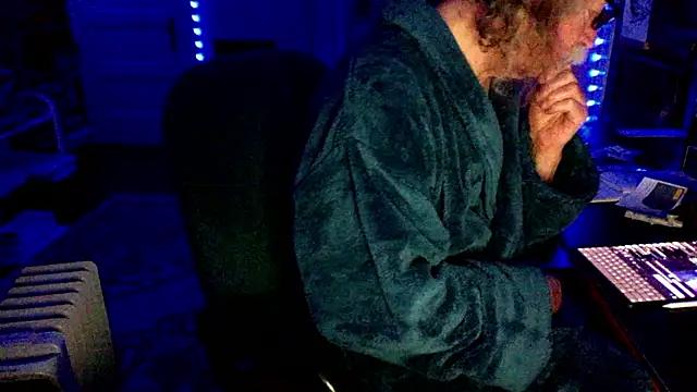 LickYourYoni online show from April 7, 1:13 pm