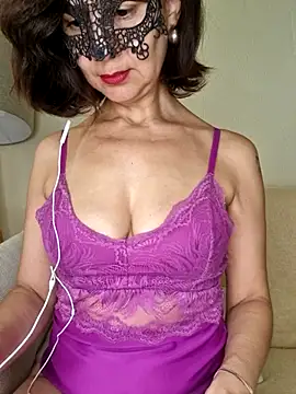 larizinha2026 online show from April 2, 6:25 pm