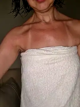 larizinha2026 online show from January 16, 8:24 pm