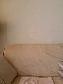 larizinha2026 online show from February 5, 8:15 pm