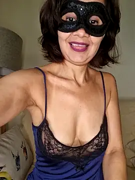 larizinha2026 online show from February 15, 7:02 pm