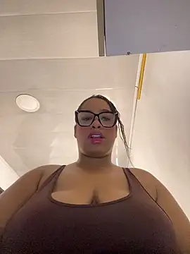 NataliaMillers online show from June 19, 10:15 pm