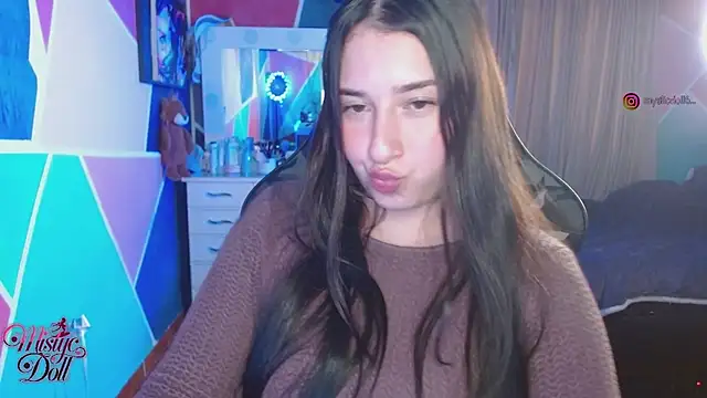 Mysticdooll69 online show from July 8, 7:03 pm