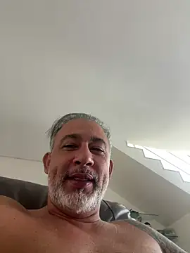 fabbronxer online show from January 17, 10:52 am