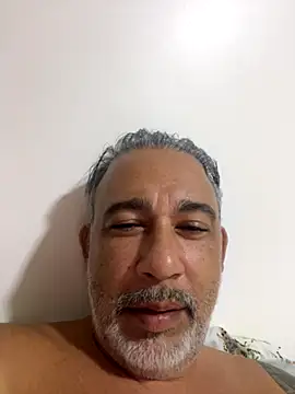 fabbronxer online show from January 7, 3:33 am