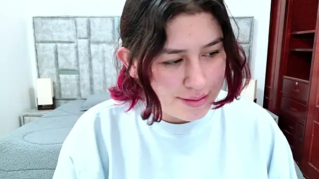 azul veraa online show from February 9, 12:25 pm