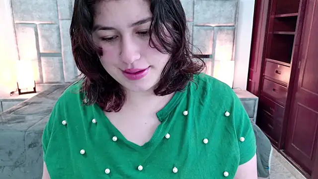 azul veraa online show from April 2, 12:23 pm